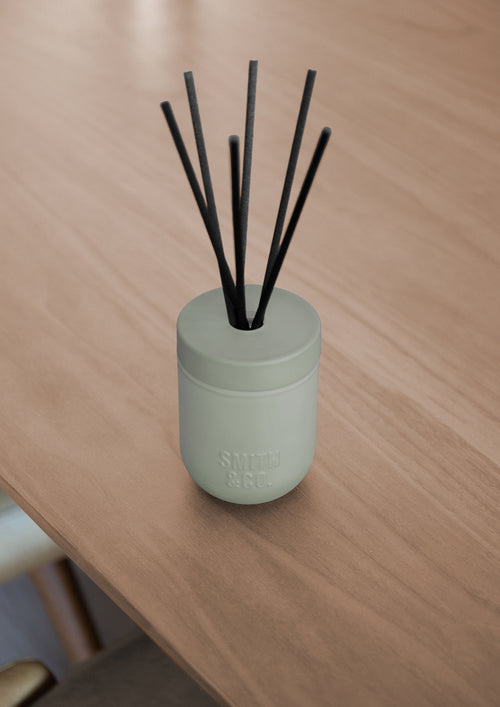Amber & Freesia Reed Diffuser 200ml