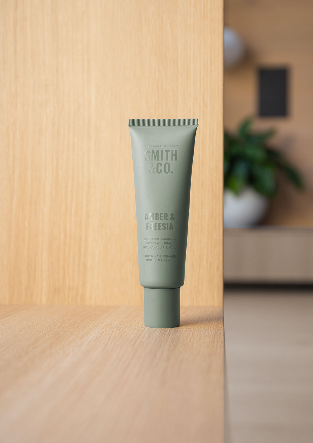 Amber & Freesia Hand & Nail Pomade 80ml