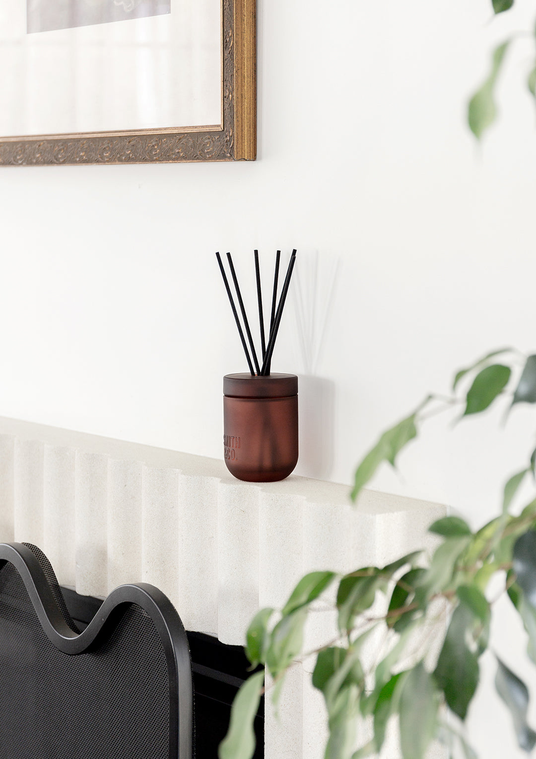 Black Oud  & Saffron Reed Diffuser 200ml