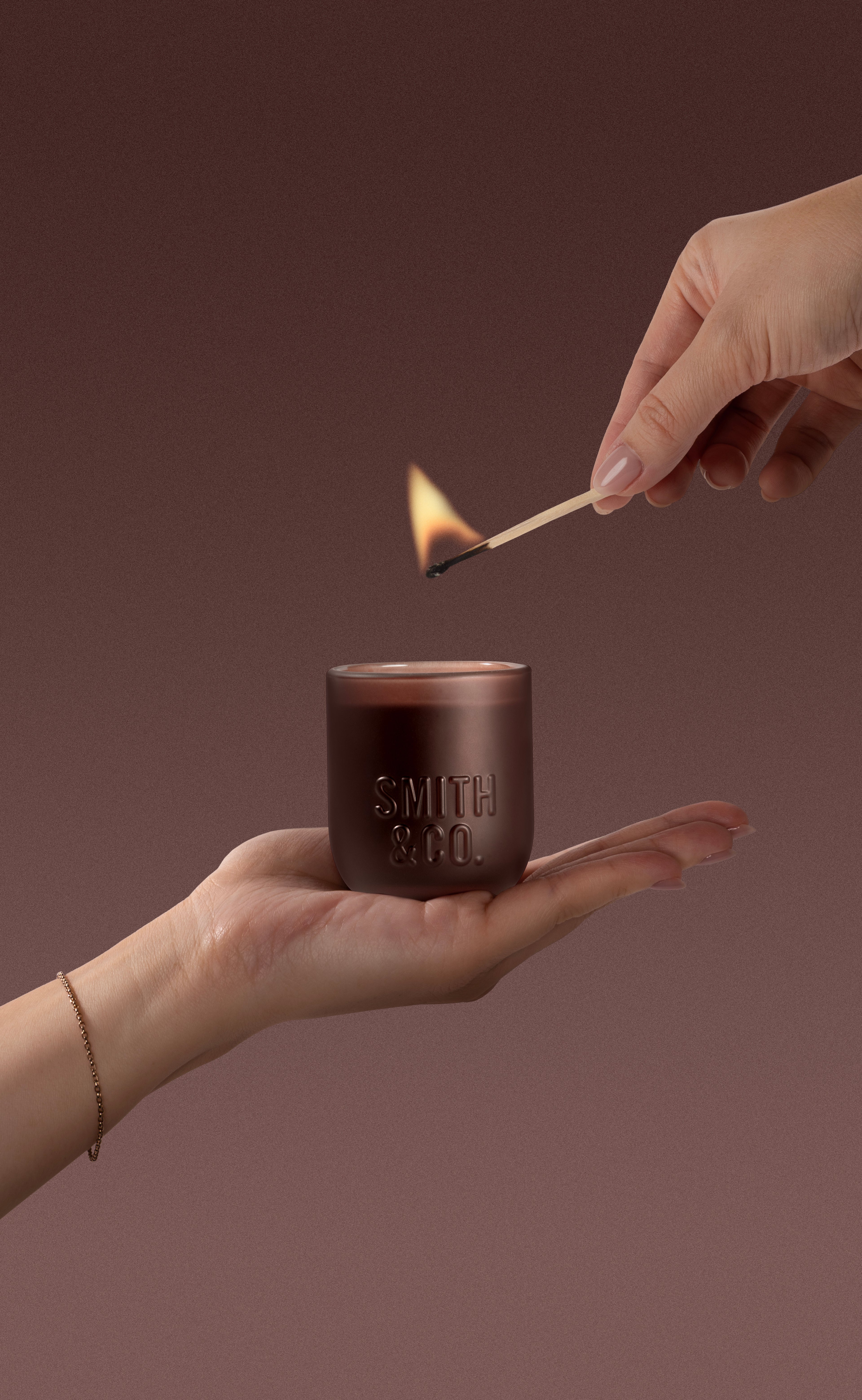Black Oud & Saffron Scented Candle 80gr